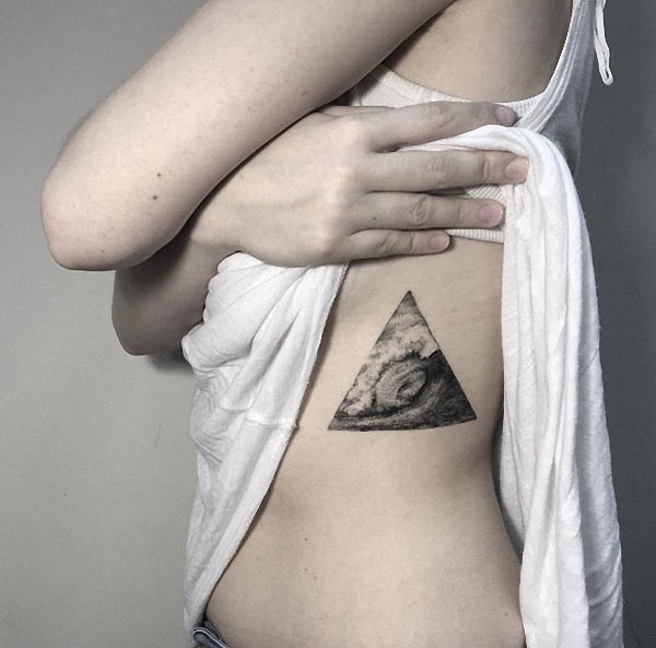 esta_onda_triangular_de_tatuagem