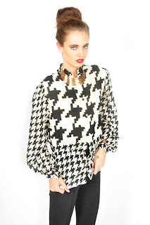 1960's Mod vintage black and white houndstooth print collared blouse with button up closure.