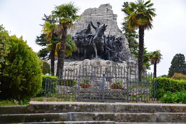 MONUMENTO-NAZIONALE-DELLE-MARCHE