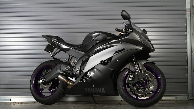 Yamaha R6 Motorcycle HD Wallpaper