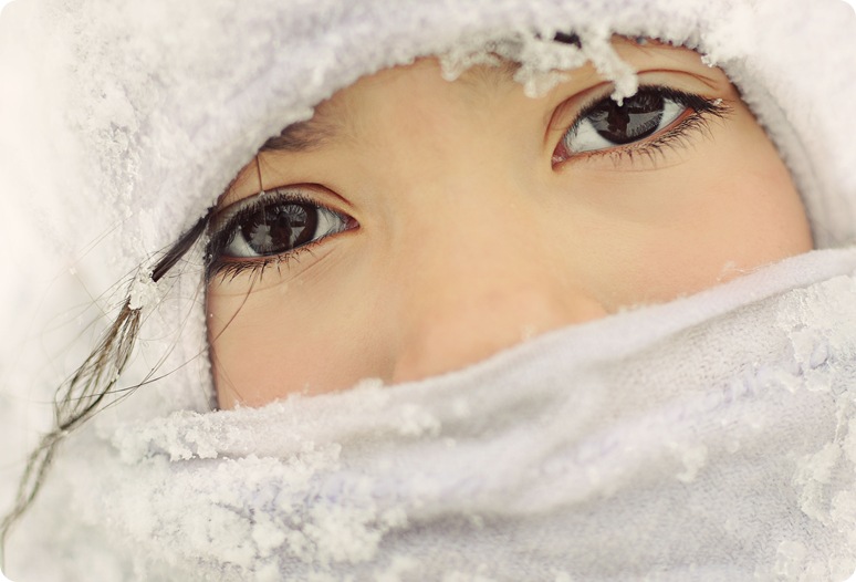 snow eyes