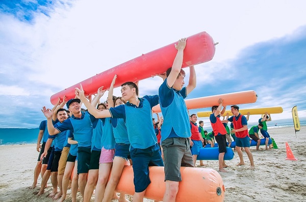 Tổ chức Team Building - Traning