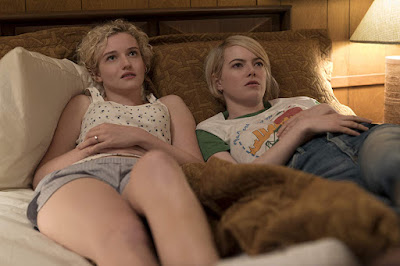 Maniac 2018 Miniseries Julia Garner Emma Stone Image 1