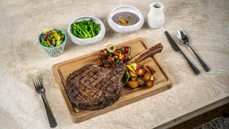 the land - black angus beef tomahawk (1,300g)