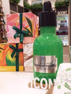 Giant Drops of Youth Concentrate displayed The Body Shop Liverpool Blogger's event.