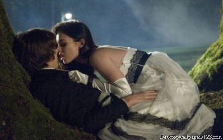 emma watson kissing johnny simmons. Megan Fox – Jennifer#39;s Body