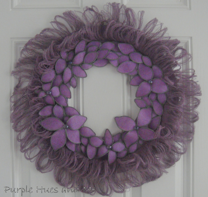 Burlap-Fringed-and-Bendable-Flowered-Wreath