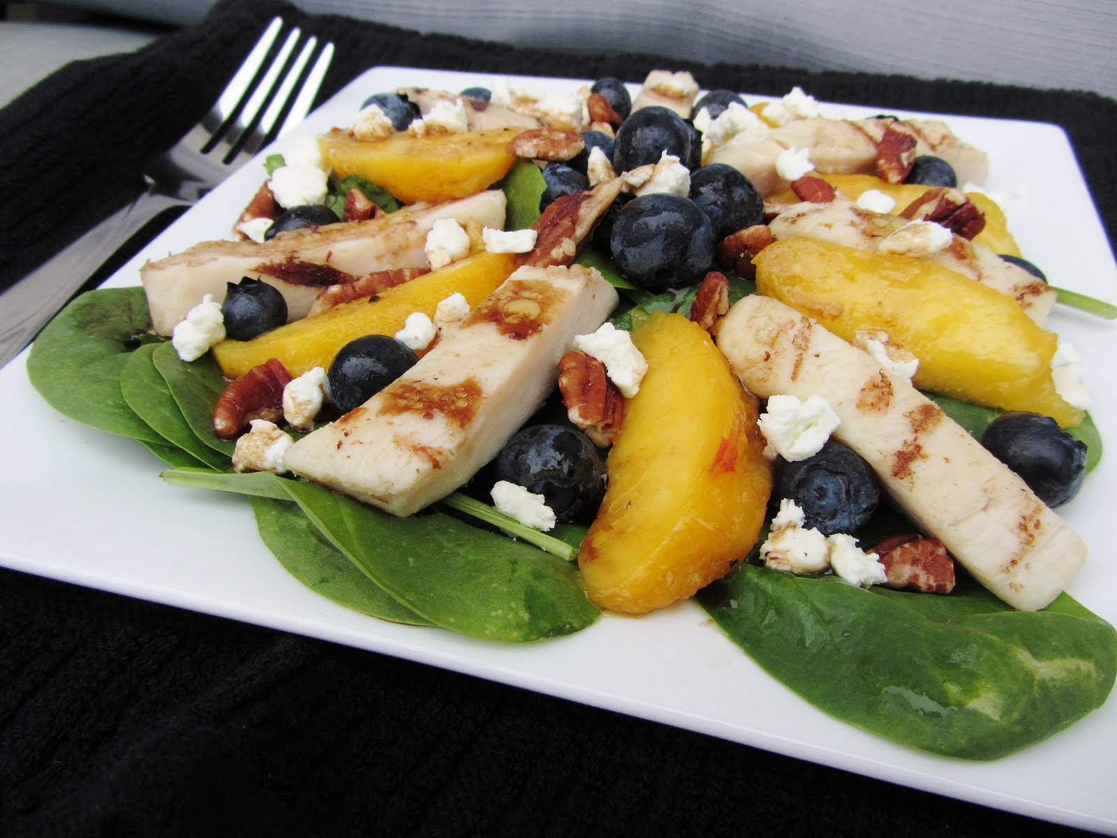 chicken spinach salad peaches blueberries goat cheese pecans