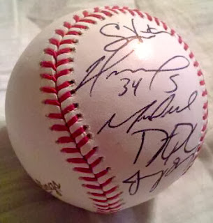 Autographed 2013 Boston red Sox Baseball