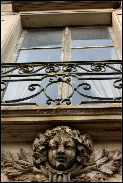 Decay Versailles