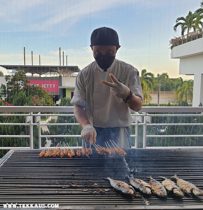 Holiday Inn Satay and Grilled Fish