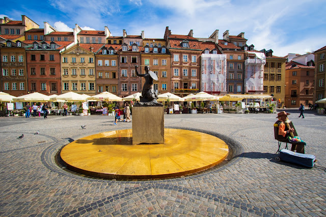 Piazza della città vecchia-Rynek Starego Miasta-Varsavia