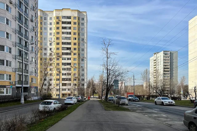 бульвар Солдатёнкова, Кастанаевская улица