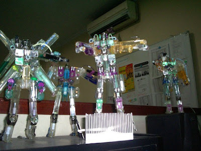 Kreatifitas Unik Robot Transformer Memakai Korek Gas [ www.BlogApaAja.com ]