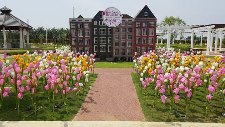  TAMAN  BUNGA  TULIP  LED KINI BERADA DI  PENANG Miss Zyaroses