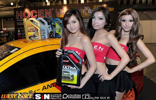 Essanne Yuxuan Singapore Sexy Model Sexy Black Mini Skirt And Hot Red Shirt In Hocen Car Show 32