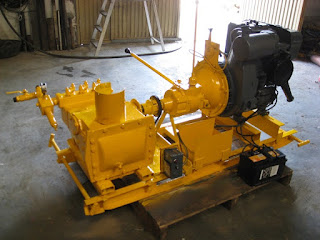 Water mud pump with gear box and diesel engine