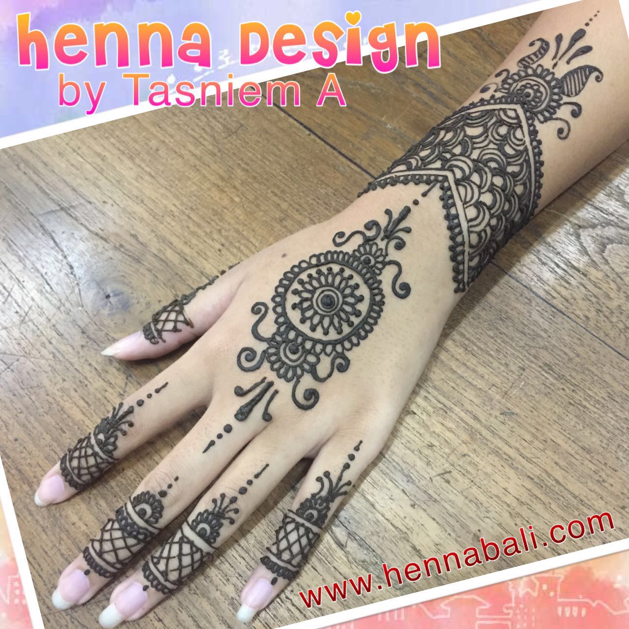Henna Bali NATURAL HENNA TATTOOS IN BALI