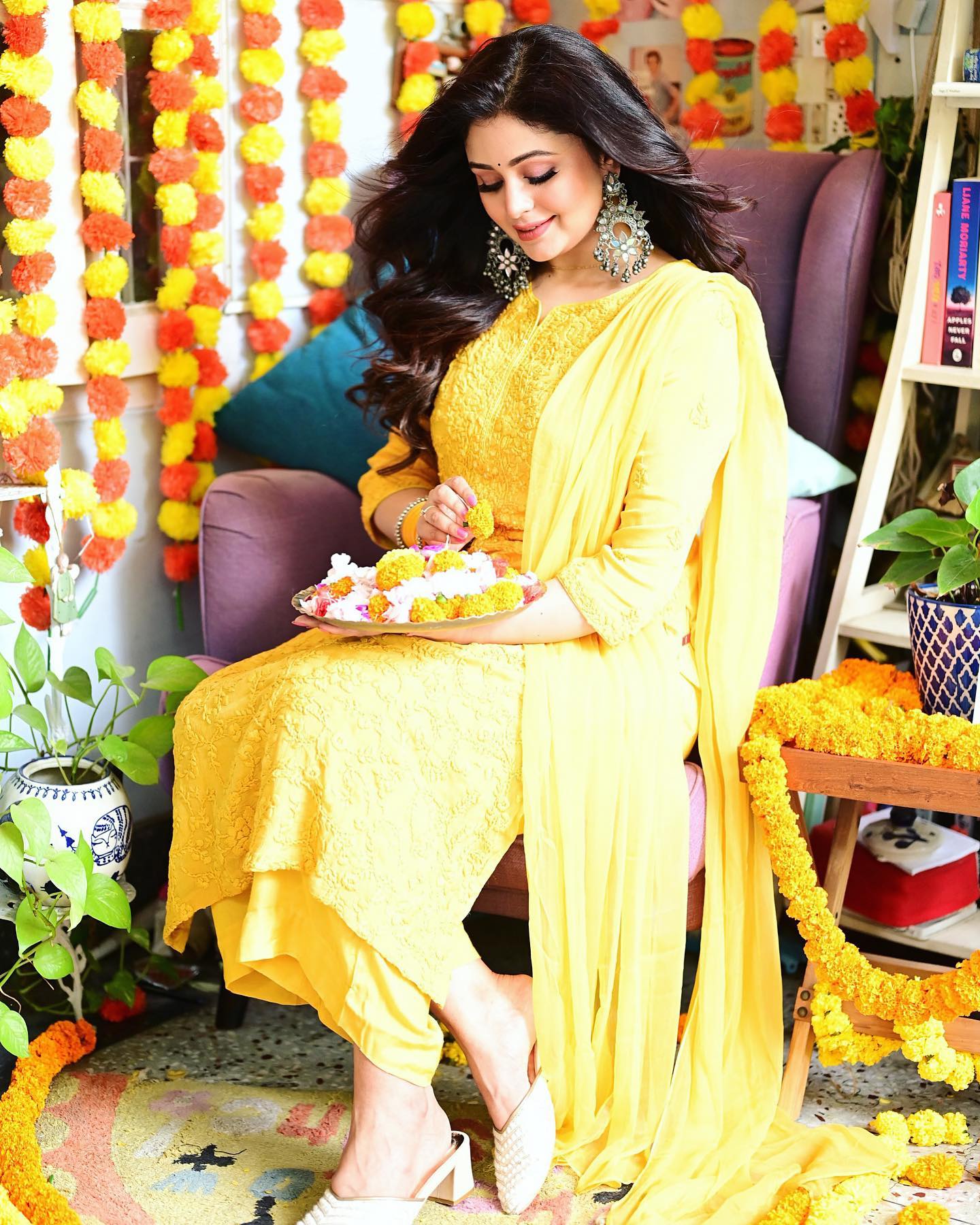 Actress-Ritabhari-Chakraborty-looks-gorgeous-and-elegant-in-ethnic-wear-05-Bengalplanet.com