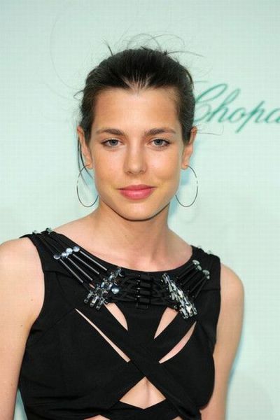 charlotte casiraghi smoking. Charlotte Casiraghi. Age: 23