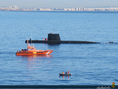 La Armada realiza un ejercicio de salvamento y rescate de submarinos en aguas del Mediterráneo.