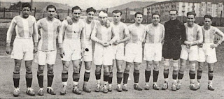 📸VALLADOLID DEPORTIVO 📆25 febrero 1934 ➡️Emilín Sánchez, Cimiano, Sañudo, Ibarrondo, Susaeta, López, Gabilondo, Ochandiano, Irigoyen, Luisón y Vadillo. VALLADOLID DEPORTIVO 3 🆚  ZARAGOZA C. D. 0 Domingo 25/02/1934. Campeonato de Liga de 3ª División, fase final para el ascenso, jornada 2. Valladolid, Campo de la Sociedad Taurina. GOLES: ⚽1-0: 15’, Ibarrondo. ⚽2-0: 37’, Sañudo. ⚽3-0: 50’, Susaeta.