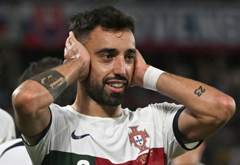 Fernandes fires Portugal to victory at Slovakia on birthday