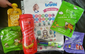 A picnic with a range of  Ella's Kitchen snacks review 