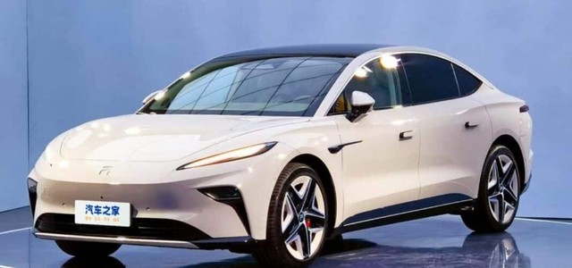 Tân binh làng xe điện mở bán chiếc SUV đẹp như mơ với mức giá khó tin, quãng đường di chuyển tới 666 km - Ảnh 1.