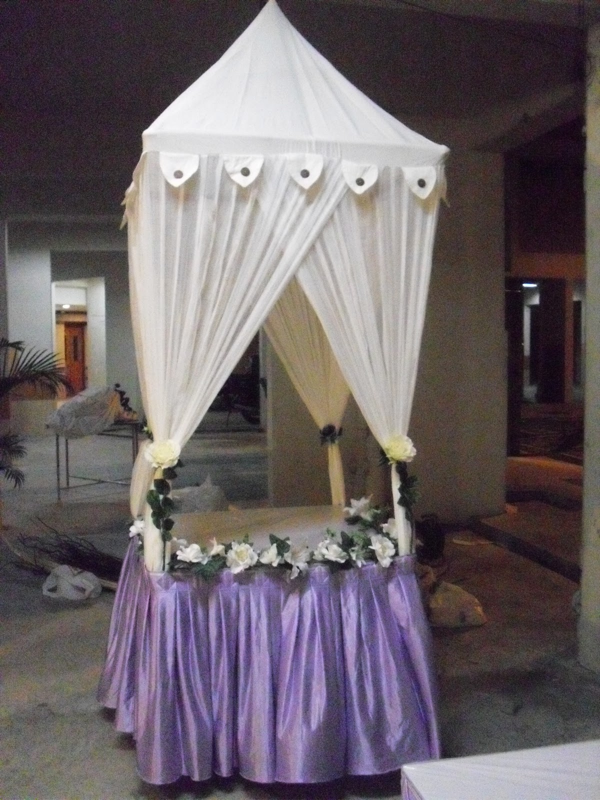 purple and white weddings