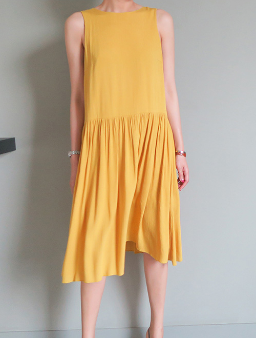  Lightweight Sleeveless Dress