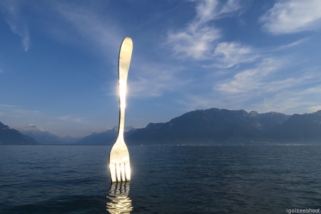 One of Vevey’s most famous sight along the promenade is the giant fork protruding from the lake. 