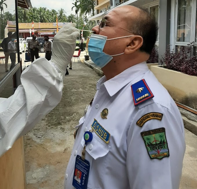 Pasca Positifnya Bupati Ali Mukhni, Hari Ini Pejabat Eselon, Staf dan Swakelola Laksanakan Swab