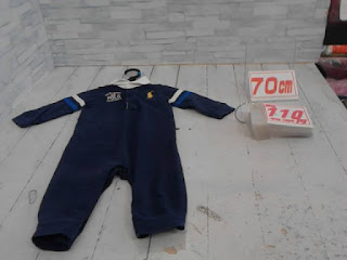 中古品　ベビー服　７０㎝　ネイビー　長袖カバーオール　１１０円