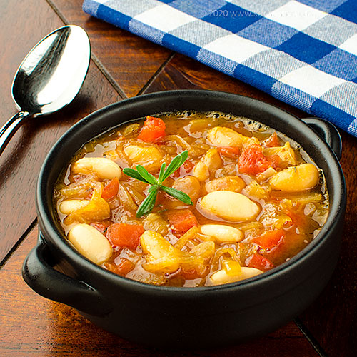 Caramelized Onion, White Bean, and Tomato Soup