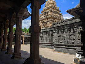 Epics and Hindu mythological stories on Tadipatri temple