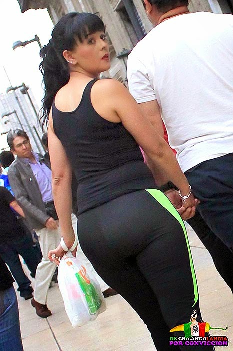 Girls in spandex, leggings and tights.: Maduras culonas en ...