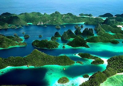 Gambaran Wisata Raja Ampat Papua Indonesia
