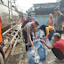 Bhabinkamtibmas Desa Sukahati Bersama BPBD Kabupaten Bogor Memberikan Bantuan Air Bersih