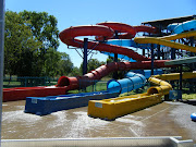 Last week we went to Leanyer water park where there were water slides, . (darwin )