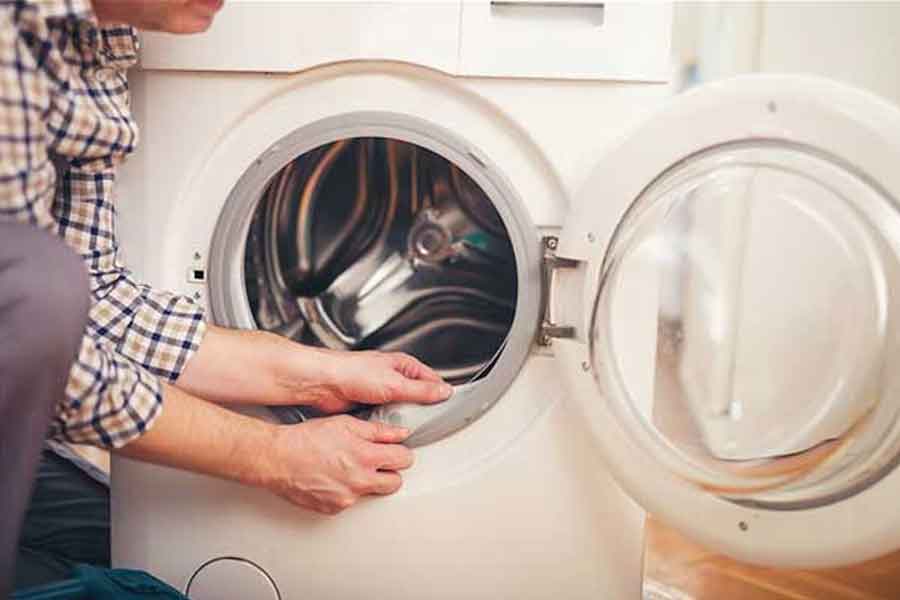 Bersihkan Bagian Luar Pada Mesin Cuci