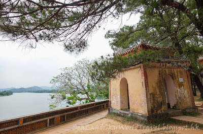 Thien Mu Pagoda 天姥寺