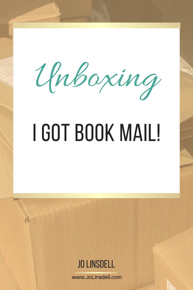 Unboxing I got Book Mail!