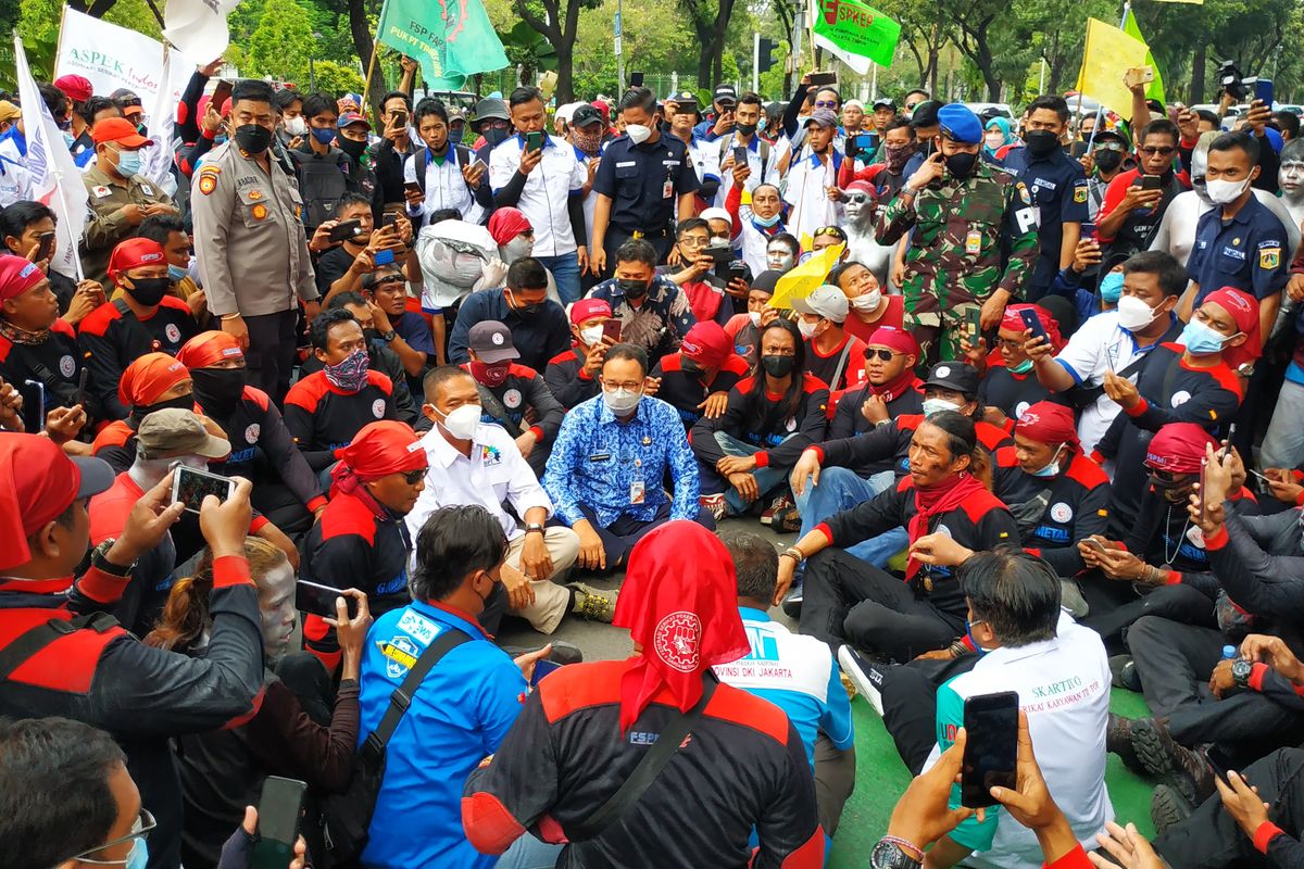 Anies Beswedan Dua Kali Kabulkan Permintaan Kaum Buruh