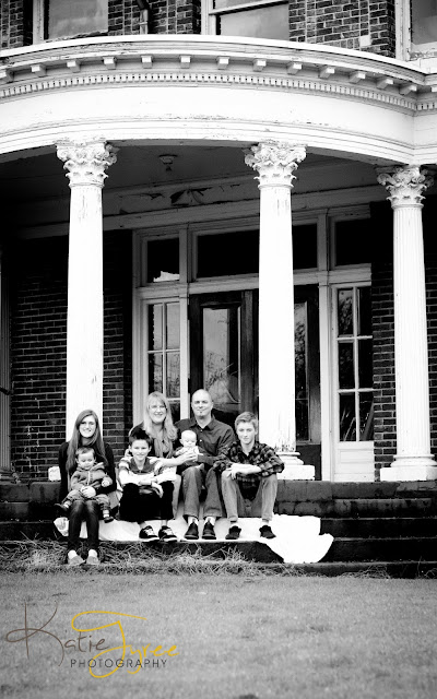 FAMILY PHOTOS ORTING FAMILY PHOTOGRAPHER KATIE TYREE PHOTOGRAPHY