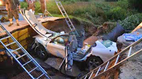 http://sciencythoughts.blogspot.co.uk/2014/07/car-swallowed-by-sinkhole-in-kane.html