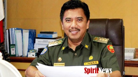 Bupati HM Hatta, Resmi Berhentikan 8 Kepala Desa di Wilayah Kab Maros