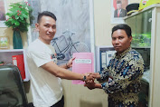 Serah Terima SK PJS LSM LIRA Lombok Timur Dan Lombok Tengah