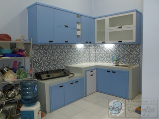 Kitchen Set Minimalis Desain Warna Biru Bentuk L