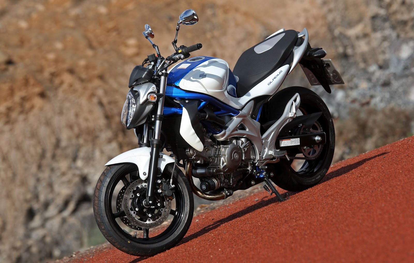 ... SV650SA ABS Sport Bike >> GAMBAR WALLPAPER MOTOR SPORT DAN MOTORCROSS